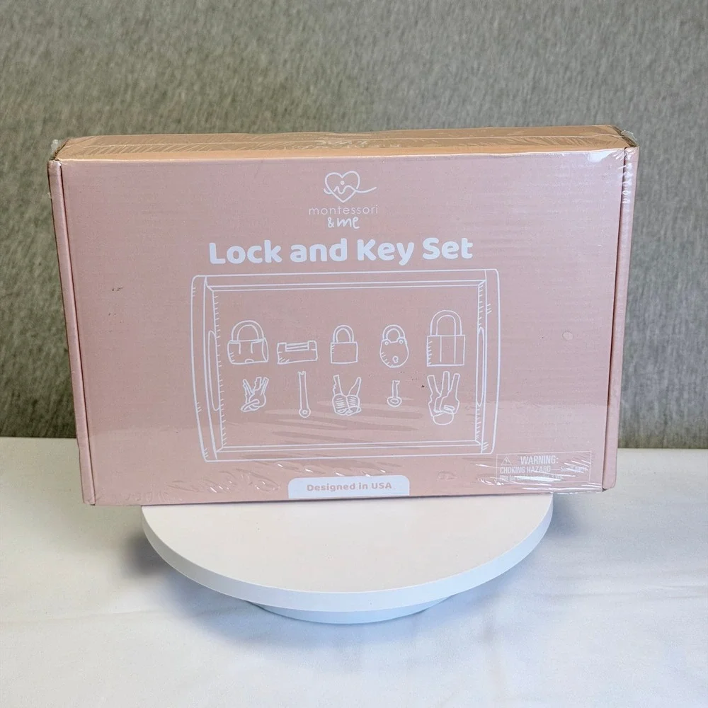 Montessori & Me Lock and Key Set Educational Toy with Wooden Tray ZK-LS-28 New